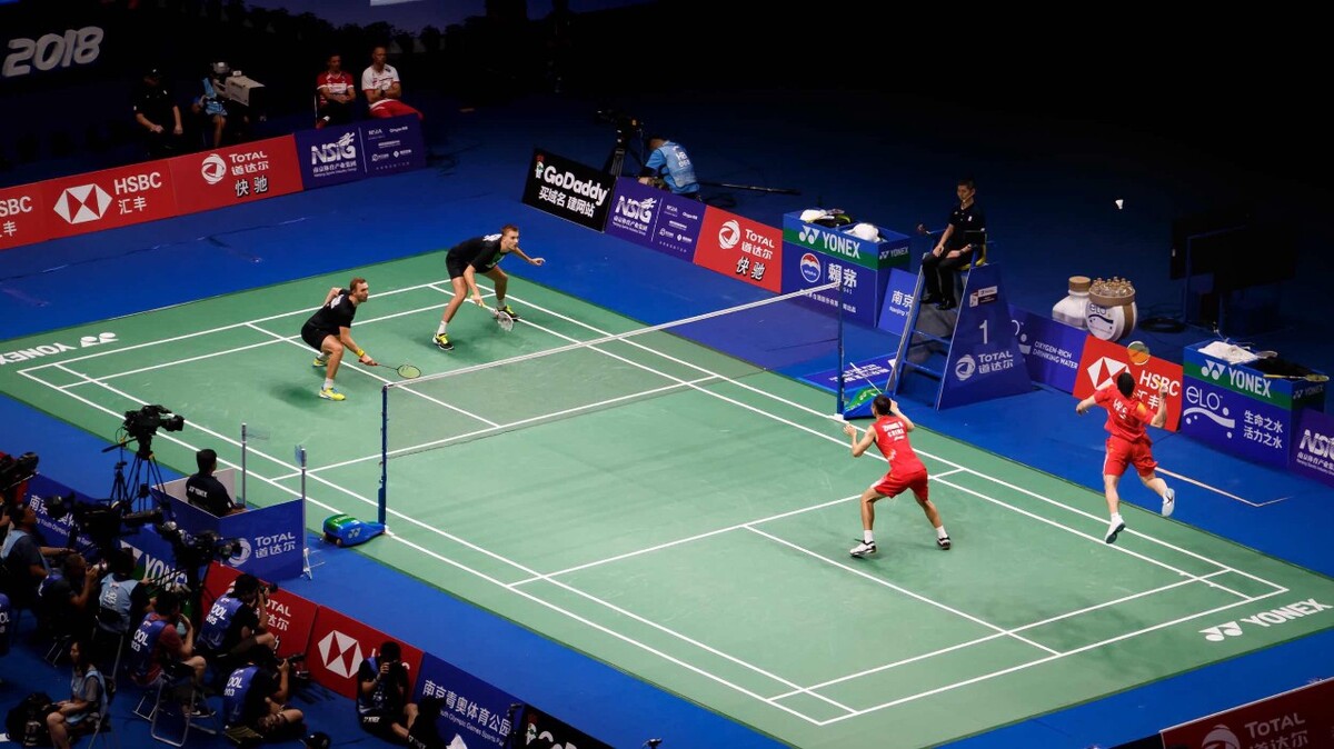 阿扎尔高价 阿扎尔高价